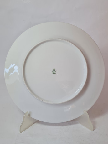 Блюдо винтажное PMR Bavaria Jaeger & CO, белый фарфор с розово-сине-желтым цветочным рисунком, 27 x 2,5 см, Германия, 1960-70гг.