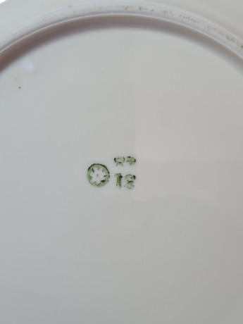 Тарелка винтажная с цветочным рисунком и фактурным краем, 17 x 2 см, Германия, 1960-70гг.