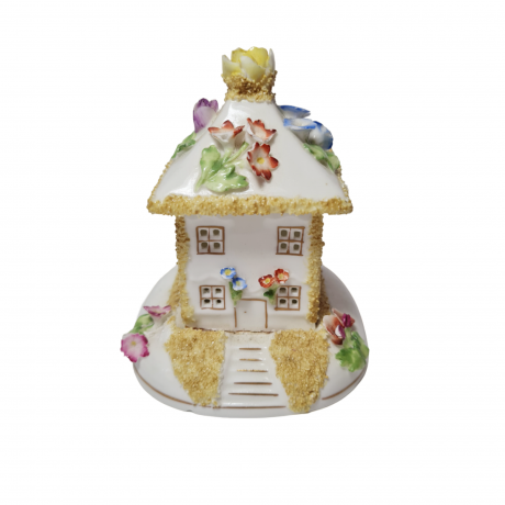Coalport Fine Bone China England Фарфоровый летний домик с цветочным декором, 11 x 8,5 см, Англия, 1960-70гг.