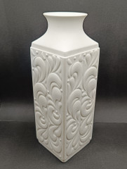 Ваза винтажная большая Tirschenreuth с объемным декором, прямоугольной формы, фарфор, 27 х 9 см, Германия, 1960-70гг.