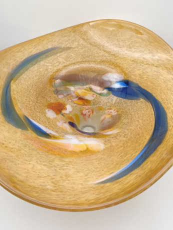 Фруктовница на ножке в бежево-синих тонах Joska Glas винтажная, стекло, 26 см, Германия, 1960-80гг.