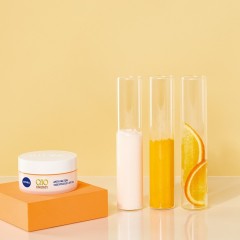 Nivea Q10 Plus C Anti-Falten + Energy-Booster Tagespflege LSF 15  Q10 Plus C дневной уход против морщин + заряд энергии SPF 15