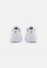 Tommy Hilfiger EMBOSSED MONOGRAM Trainers white/gold РЕЗЬБОВАЯ МОНОГРАММА Кроссовки белое золото