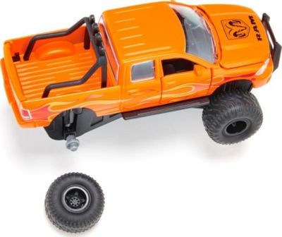 SIKU SIKU Super 2358 RAM 1500 mit Ballonreifen 1:50 SIKU Super 2358 RAM 1500 с баллонными шинами 1:50