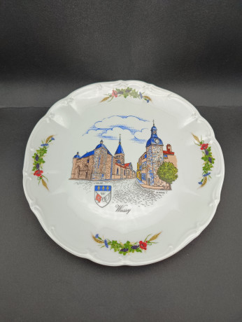 Тарелка декоративная винтажная Sarreguemines / Anne Ehret Ranrupt "Васси", сувенирная, фарфор, 26 см, Франция, 1960-70гг.