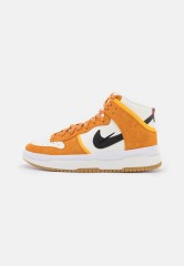 Nike Sportswear DUNK HIGH UP Sneaker high sail/rush maroon/sunset/pink glaze/university gold/light brown DUNK HIGH UP Высокие кроссовки женские парус/порыв темно-бордовый/закат/розовая глазурь/университетское золото/светло-коричневый