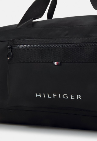 Tommy Hilfiger SKYLINE DUFFLE UNISEX Weekend bag black SKYLINE DUFFLE UNISEX Сумка выходного дня черный