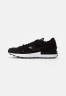 Nike Sportswear WAFFLE ONE Sneaker low black/black-white-orange WAFFLE ONE кроссовки женские низкие черный/черный-белый-оранжевый