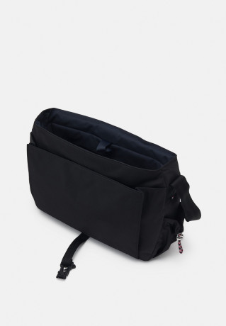 Tommy Hilfiger TECH ESSENTIAL Across body bag black TECH ESSENTIAL Сумка через плечо черный
