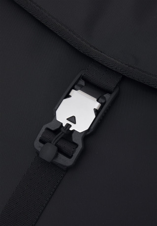 Tommy Hilfiger TECH ESSENTIAL Across body bag black TECH ESSENTIAL Сумка через плечо черный