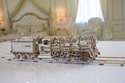 UGEARS Modellbausatz: Lokomotive + Tender Комплект модели: Локомотив + Тендер