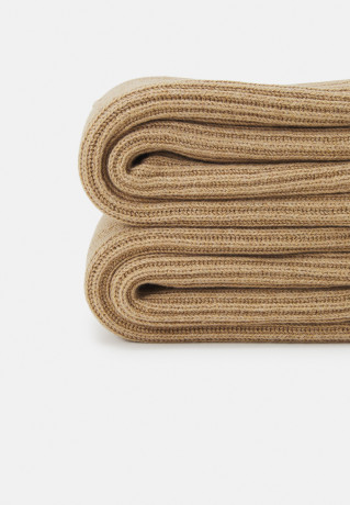 Tommy Hilfiger ESSENTIAL FLAG SCARF Scarf countryside khaki ШАРФ ESSENTIAL FLAG Шарф загородный хаки