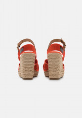 Tommy Hilfiger HIGH WEDGE  Wedge sandals hawaiian coral HIGH WEDGE Сандалии на танкетке гавайский коралл