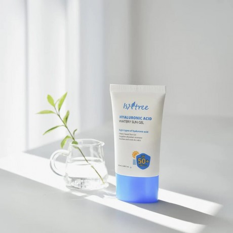Isntree Isntree Hyaluronic Acid Watery Sun Gel  Isntree Гиалуроновая кислота Водянистый солнцезащитный гель