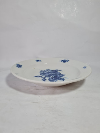 Тарелка винтажная Hutschenreuther Kochenberg Bavaria с цветочным декором, фарфор, 2 шт., 23 см, Германия, 1960-70гг.