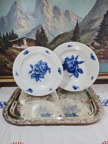 Тарелка винтажная Hutschenreuther Kochenberg Bavaria с цветочным декором, фарфор, 2 шт., 23 см, Германия, 1960-70гг.