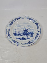 Тарелка десертная винтажная Freiberger Porzellan, Inglasur GDR "Мельница", фарфор, 18 см, Германия, 1960-70гг.