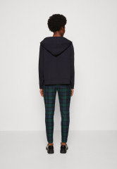 Tommy Hilfiger INTERLOCK HOODIE Print T-shirt desert sky INTERLOCK HOODIE Футболка с принтом небо пустыни