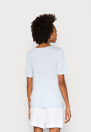 Tommy Hilfiger SCOOP Basic T-shirt breezy blue SCOOP Базовая футболка свежий синий
