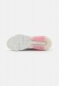 Nike Sportswear AIR MAX 2090 Sneaker low summit white/black/siren red/white AIR MAX 2090 Низкие кроссовки женские вершина белый/черный/красная сирена/белый