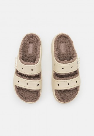 Crocs CLASSIC COZZZY Hausschuh bone/mushroom CLASSIC COZZY Тапочки кость/гриб