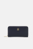 Tommy Hilfiger ICONIC LARGE Wallet space blue ICONIC LARGE Бумажник космический синий