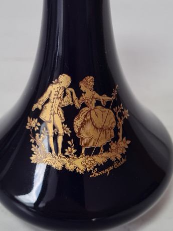 Ваза винтажная Limoges Castel France, черный фарфор с изображением влюбленной пары 22 K золото, 15 x 7,5 см, Франция, 1960-70гг.
