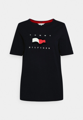 Tommy Hilfiger FLAG OPEN TEE Print T-shirt desert sky FLAG OPEN TEE Футболка с принтом небо пустыни