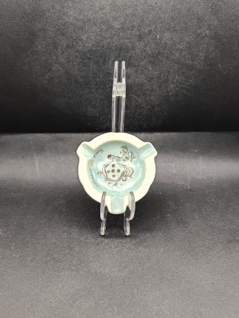 Пепельница винтажная Gerold Bavaria "Герб рыцаря Франца фон Зиккингена", фарфор, 9.5 см, Германия, 1960-70гг.