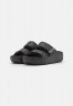 Crocs CLASSIC COZZZY Hausschuh black CLASSIC COZZY Тапочки черный