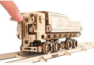 UGEARS Modellbausatz V-EXPRESS DAMPFLOKOMOTIVE mit TENDER Модельный комплект ПАРОВОЗ ЭКСПРЕСС V-EXPRESS с ТЕНДЕРОМ