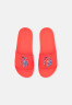 Tommy Hilfiger LOGO POOL SLIDE Mules hawaiian coral ШЛЕПКИ С ЛОГОТИПОМ Мюли гавайский коралл