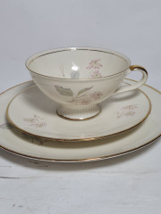 Чайное трио винтажное Seltmann Weiden Bavaria с ботаническим декором в пастельных тонах, фарфор, Германия, 1970-80гг.