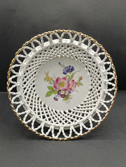 Фруктовница винтажная Princess на ножке в форме плетеной корзины, ручная работа, керамика, средняя, 18.5 х 13.5 см, Германия, 1970-80гг.