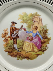 Тарелка винтажная Schwarzenhammer Bavaria "Влюбленная пара", вырубной фарфор, 23.5 см, Германия, 1960-70гг.