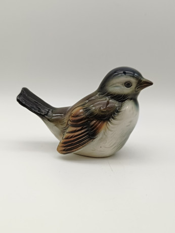 Статуэтка миниатюрная винтажная Goebel "Воробей", фарфор, 10 х 7 см, Германия, 1960-70гг.