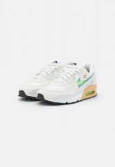 Nike Sportswear AIR MAX 90 XCAT Sneaker low summit white/neptune green/sail/phantom/off noir/ghost green AIR MAX 90 XCAT Низкие кроссовки женские белый на вершине/зеленый нептун/парус/фантом/черный цвет/зеленый призрак
