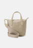 Tommy Hilfiger POPPY SMALL TOTE Handbag beige POPPY SMALL TOTE Сумочка бежевый