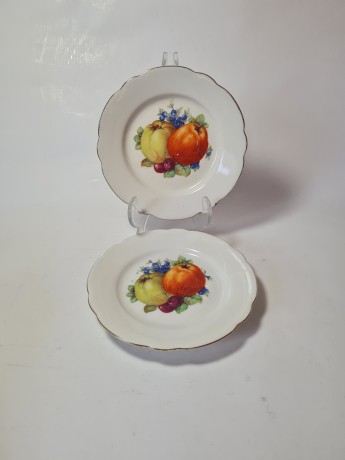 Набор тарелок винтажных Bareuther "Фрукты" с рельефным краем, ручная роспись, 6 шт., 15 см, фарфор, Германия, 1960-70гг.
