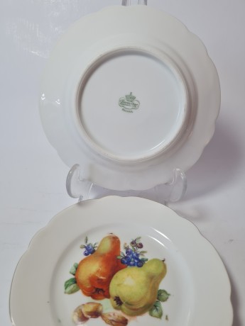 Набор тарелок винтажных Bareuther "Фрукты" с рельефным краем, ручная роспись, 6 шт., 15 см, фарфор, Германия, 1960-70гг.