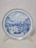 Тарелка декоративная винтажная Hutschenreuther, белый фарфор с рисунком в синих тонах "На зимнем катке, 20 x 2,5 см, Германия, 1960-70гг.