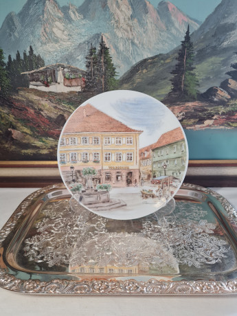 Тарелка декоративная винтажная Goebel, белый фарфор с изображением Рыночной площади г. Дурла, 22 x 2 см, Германия, 1960-70гг.