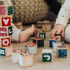 Micki Senses Holzwurfel-Buchstabenbausteine Деревянные кубики для букв Senses