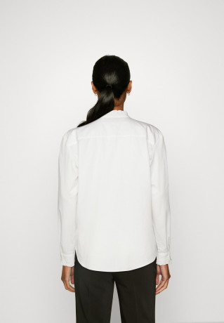 Tommy Hilfiger TONE FRILL RGL  Button-down blouse ecru TONE FRILL RGL Блузка на пуговицах экрю