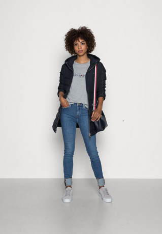 Tommy Hilfiger Print T-shirt light grey футболка с принтом светло-серый