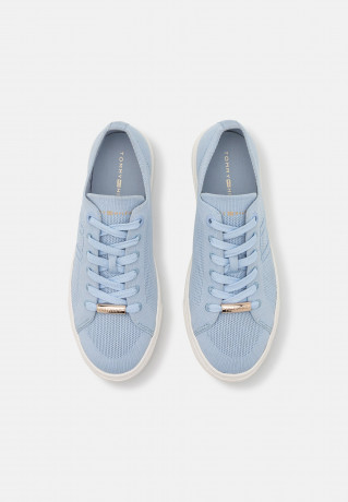 Tommy Hilfiger LIGHT CUPSOLE Trainers breezy blue LIGHT CUPSOLE Кроссовки свежий синий