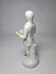 Статуэтка винтажная фарфоровая Richard Ginori "Мужчина в бело-золотом костюме с цветами", 18,5 x 7 см, Германия, 1960-70гг.