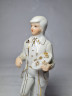Статуэтка винтажная фарфоровая Richard Ginori "Мужчина в бело-золотом костюме с цветами", 18,5 x 7 см, Германия, 1960-70гг.