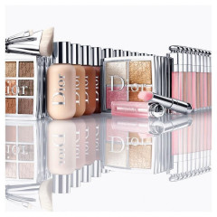 DIOR Small Eyeshadow Blending Brush N° 22  Маленькая кисть для растушевки теней № 22