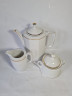 Набор посуды для чая винтажный Mitterteich Bavaria, белый фарфор с золотой каймой: чайник 22 x 23 см, молочник 12,5 x 13 см, сахарница 14,5 x 13 см, Германия, 1960-70гг.